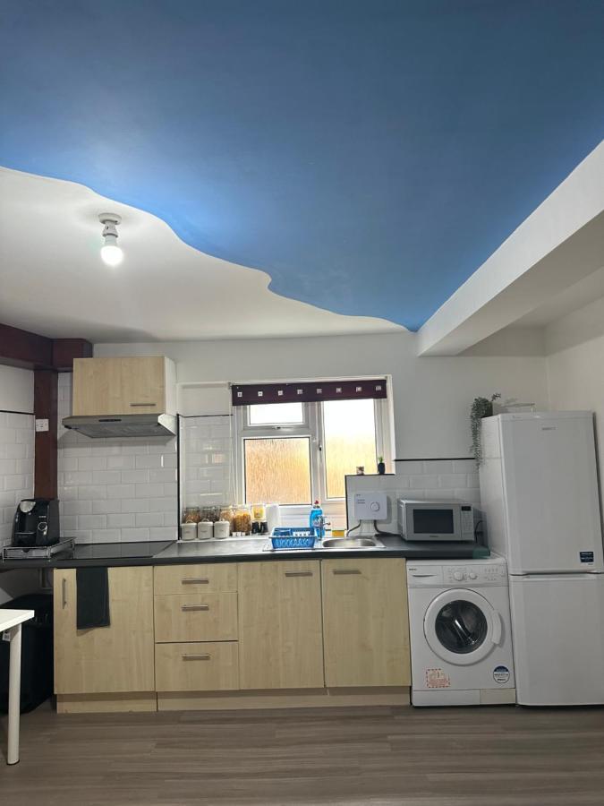 Modern Studio Close To Leeds City Centre Exterior photo