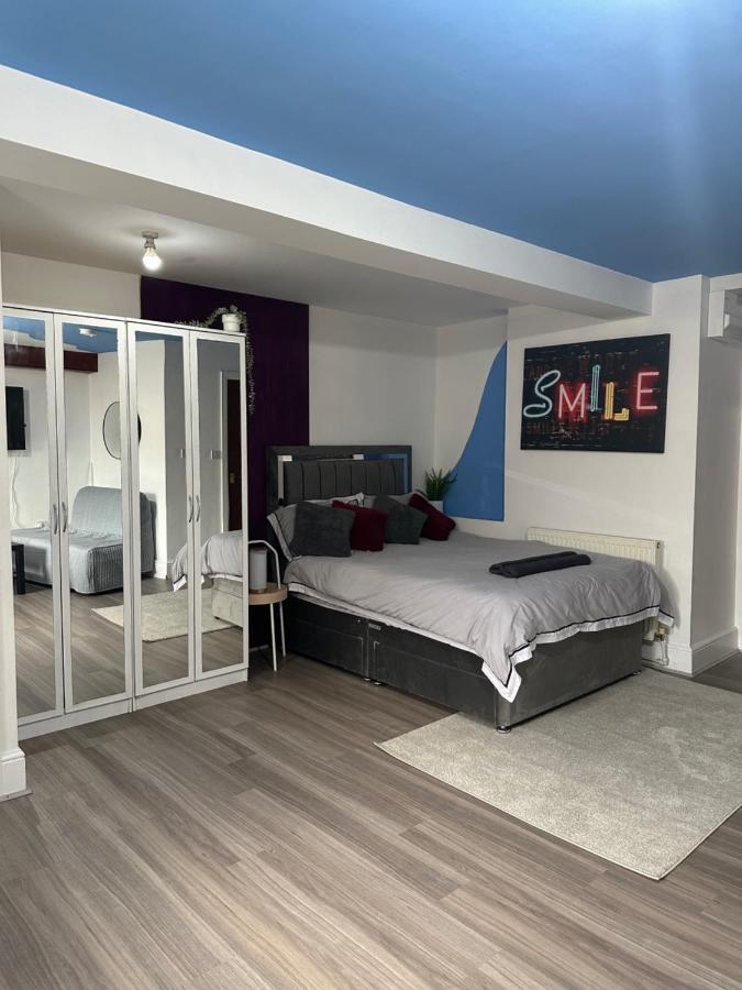 Modern Studio Close To Leeds City Centre Exterior photo